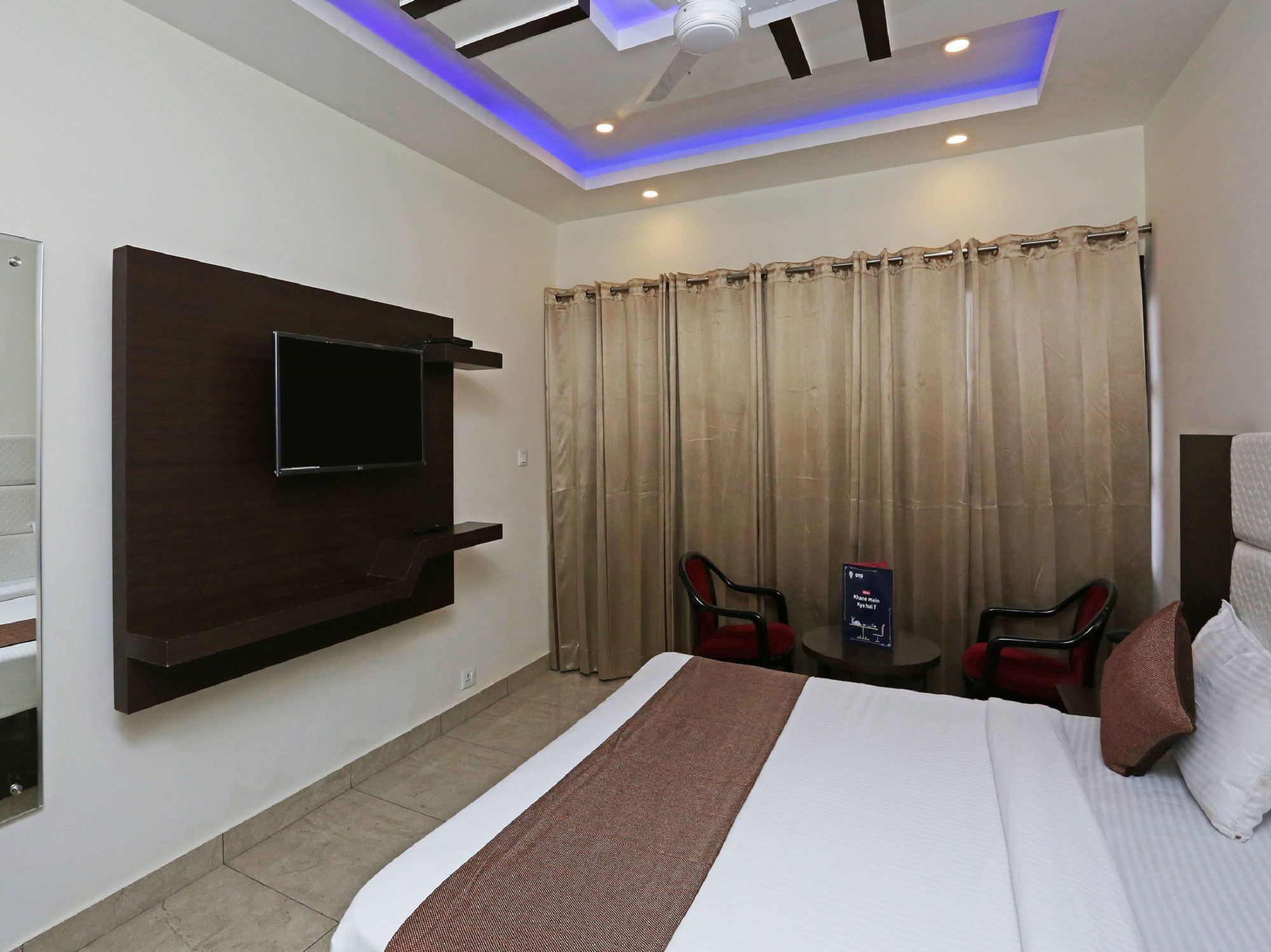 Hotel City Castle Масурі Екстер'єр фото